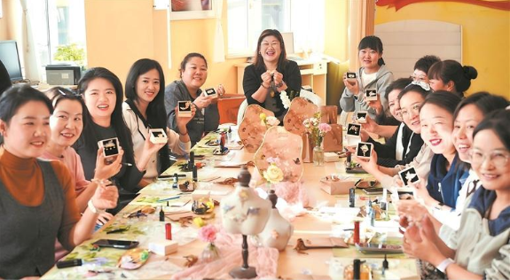 Tιͬw AһHʯѾoۺ ԭҸҡຣ(chung)F(tun)Y(ji)M(jn)ʾʡӌ`