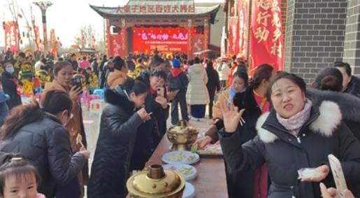 �ຣʡ�Ļ�־Ը���������l(xi��ng)�����dչʾ����_Ļ