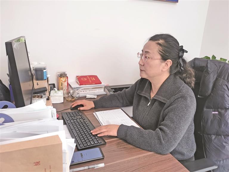 ����������(zh��n)�]�e(cu��) ˾�����L�R����¶�