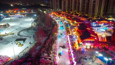 ����ҹ����ӭ�ͣ���(m��ng)�ß����c(di��n)����ѩ�Z