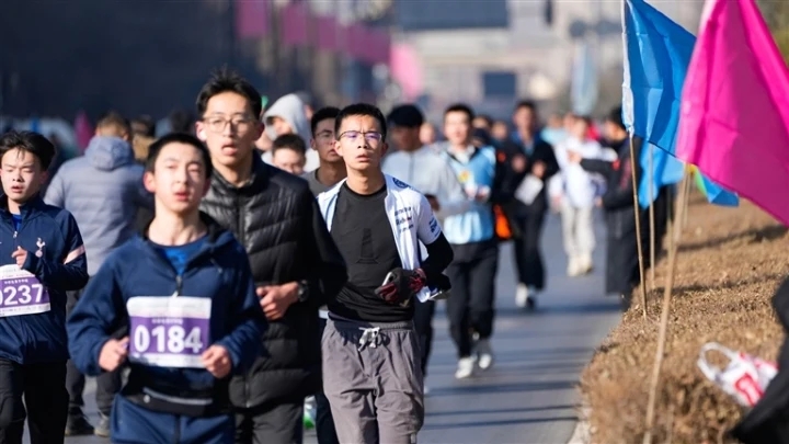 ������8000�����߱�������֮�s