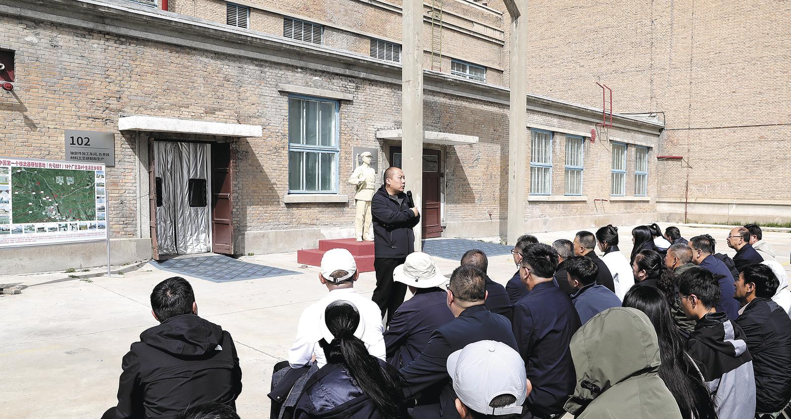 ���Pע������I�� �����񡪡�ʡ���f(xi��)�̿��l(w��i)�wί�T���Ԍ��I(y��)���L�����ຣ���|���l(f��)չ