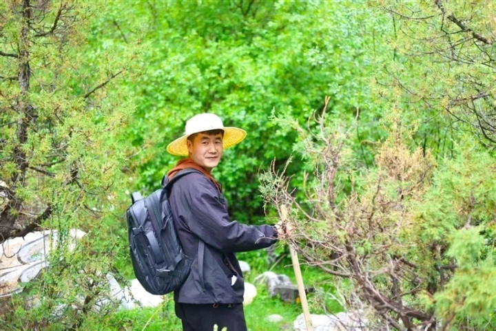 300�ڶ�ҕ�l����׌�ຣС�����ݻ��ȫ�W���������Ĕ������I(y��)��