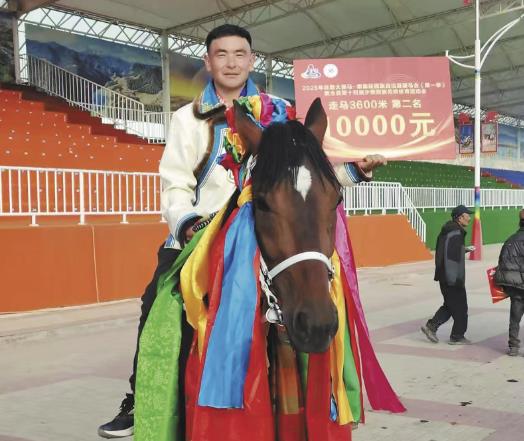 ��Ⱥ�Բ��R���L �����^���б��^