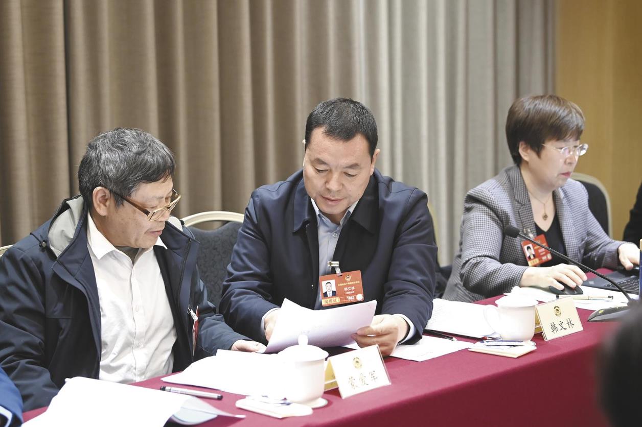 ���ɕ��؄e������ɕ�ҕ��