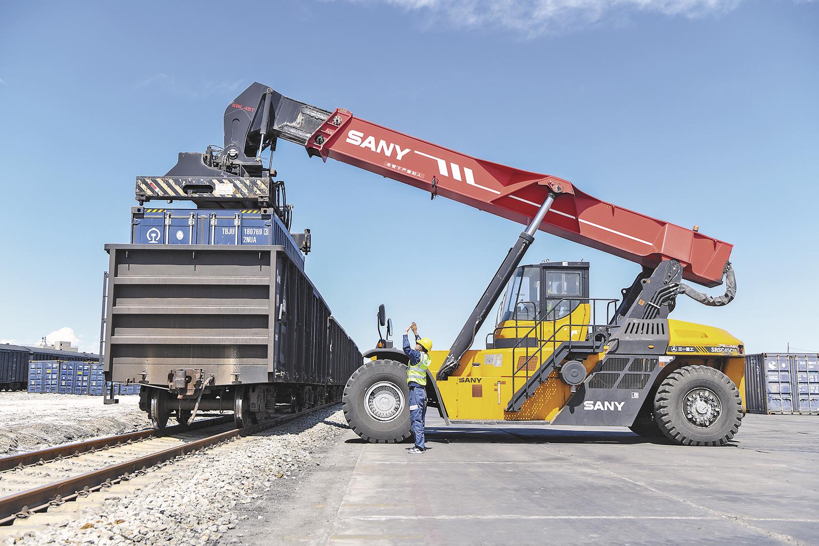 �젖���}�����}����⛷�����ͨ�^��܇���b���b�\(y��n)�l(f��)���������