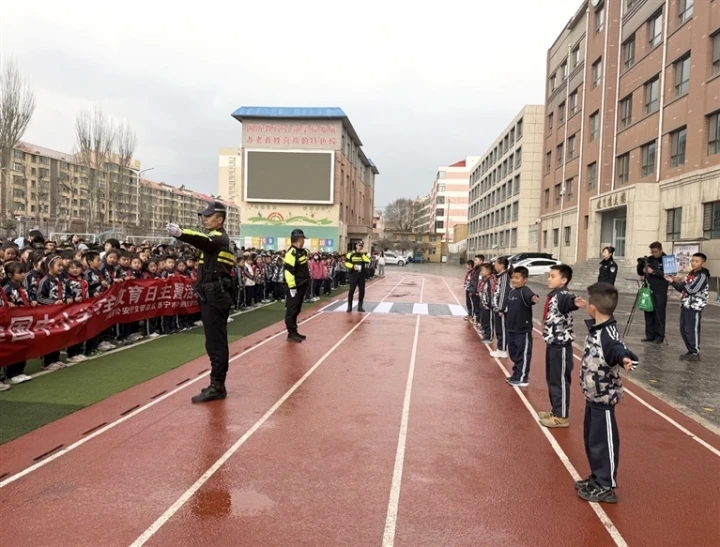 ��ƽ�����O(sh��)����߅���������e�k��С�W(xu��)��ȫ���������}���(d��ng)