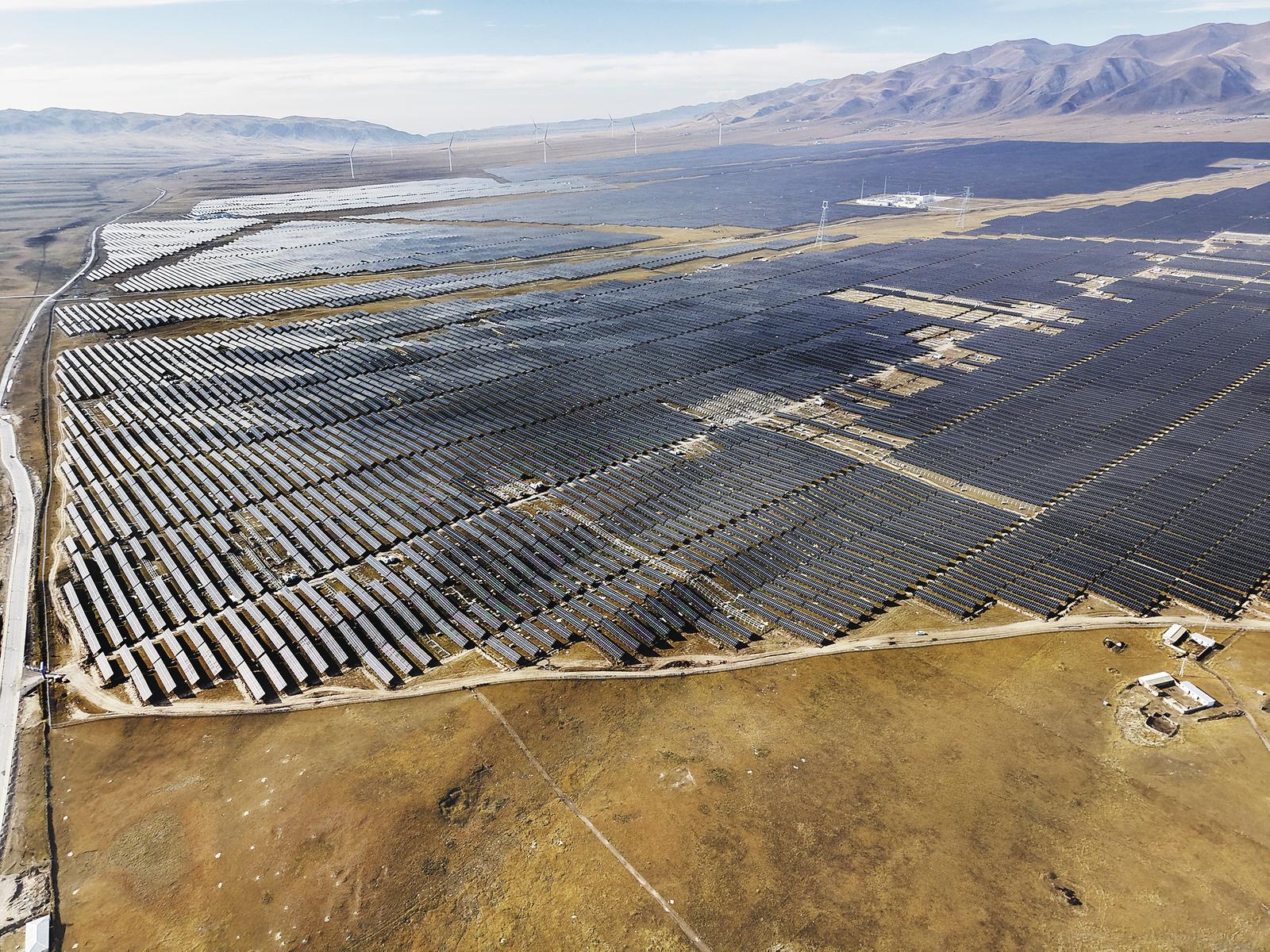 ���^�M(j��n)��ʮ���塱����ץ��(sh��)���V��ƪ���׼��_(k��i)�T(m��n)�t���S�ӹ�˾��ɰl(f��)���153.04�|ǧ�ߕr(sh��)