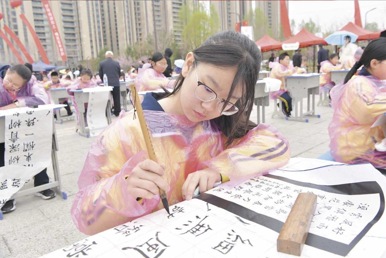 һ�ǻ��¾����� �MĿ���������v�������|�И����^(q��)�ھŌá���퍺��ҡ������������Ļ����(d��ng)�F(xi��n)��(ch��ng)Ҋ